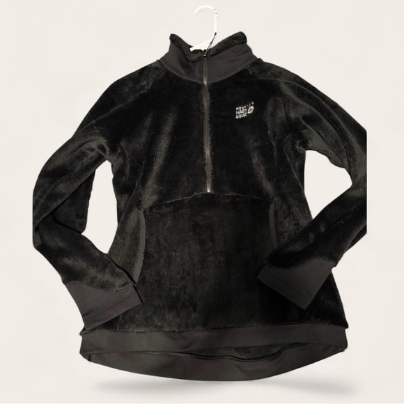 Mountain Hardwear Jackets & Blazers - Mountain Hardwear fleece black womens size medium